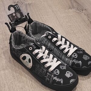 Nightmare Before Christmas Men's Lace-up Sneaker mens size 11